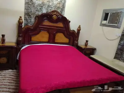 عندي اغراض للبيع غرفة نوم نظيفة كاملة وكنب وسراير 4