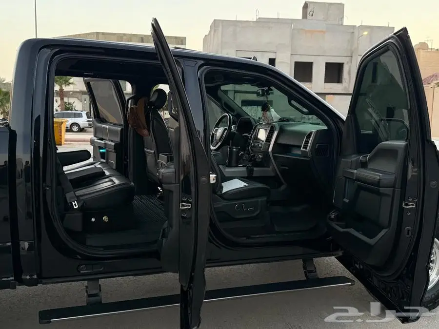 فورد F150 بلاتينيوم 2020 7