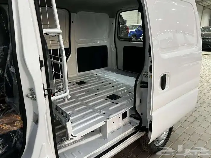 سوزوكي ايكو فإن بضاعه بنزين موديل 2025 اقساط او كاش اقل سعر 5