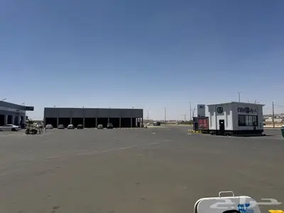محلات تجارية مميزه للإيجار في محطة الدريس طريق وادي بن هشبل 3
