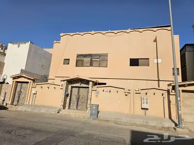 فيلا للبيع دورين الاحساء الهفوف حي البصيرة مساحة 350 مترشرقي 0