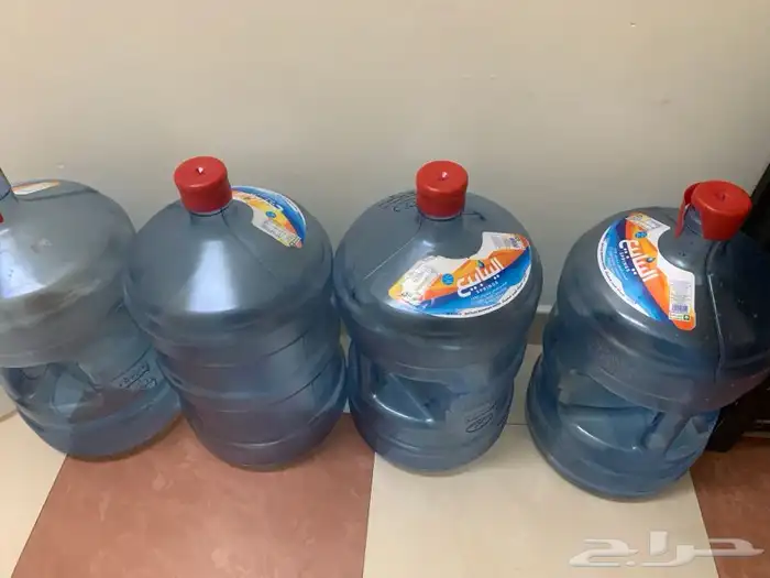 دبات ماء او علب ماء الينابيع فارغه 0