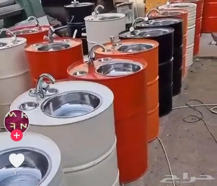غرف خشب حمامات مظلات دكات حديد 1