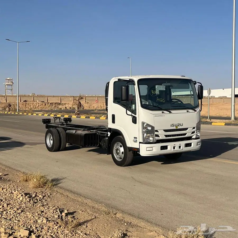 ايسوزو دينا 4 طن شاص طويل 4.95 2025 1