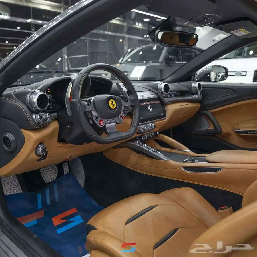 فيراري GTC4 Lusso موديل 2017 19