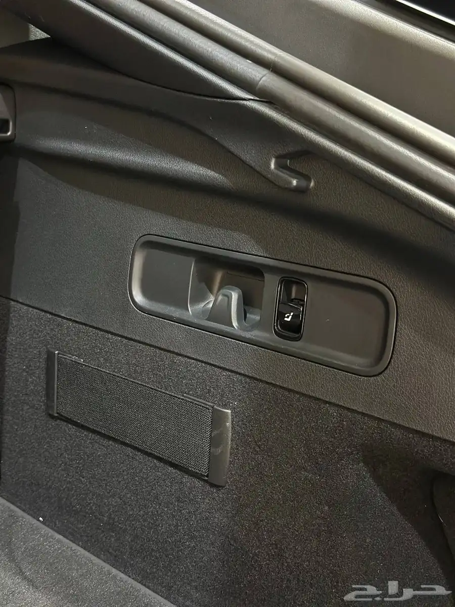 مرسيدس GLC 300 Coupe 2024 . رصد الفخامة 39