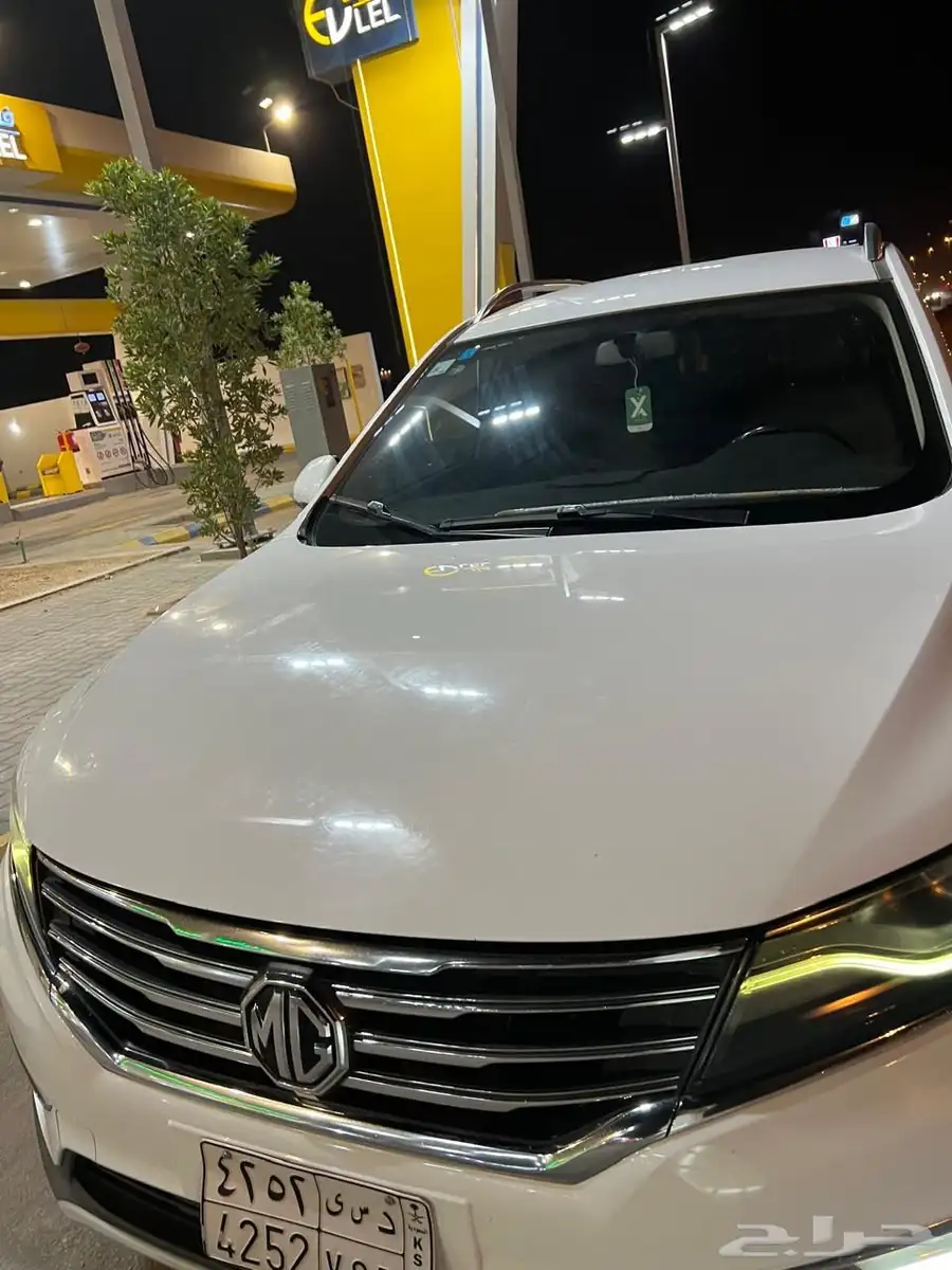 سياره جيب MG RX5 4