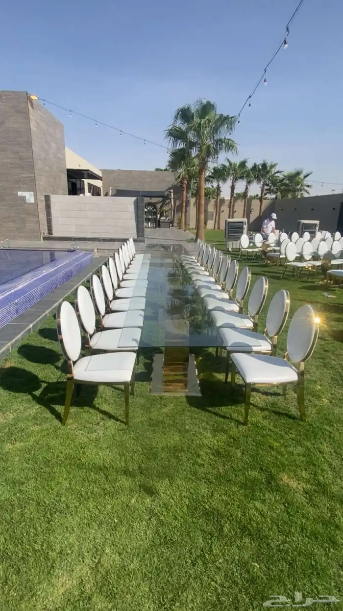 تأجير طاولات طعام 3