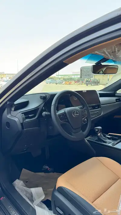 لكزس ES250 2025 فئة AA سعودي جميع الالوان بطاقة جمركية 6