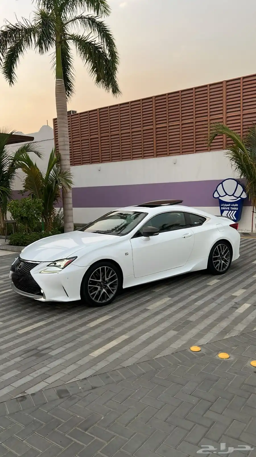 لكزس rc  F sports للبيع او البدل المناسب 0