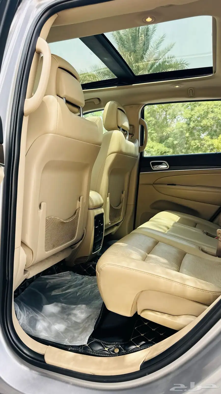 Jeep Grand Cherokee 2017  Limited  SR 71500 17