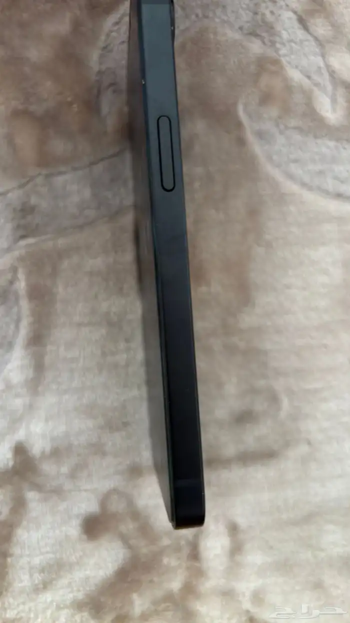 ايفون 16e 3