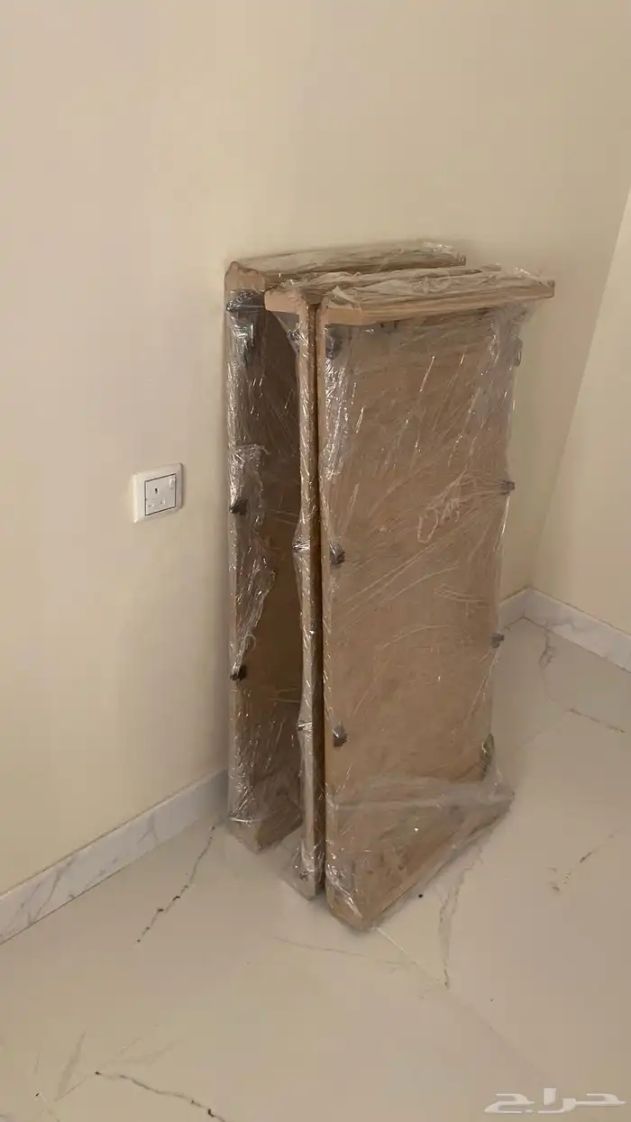 طاولة الطعام للبيع 2