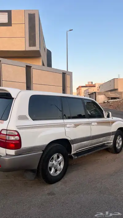 جيب لاند كروزر 2001 vxr 1