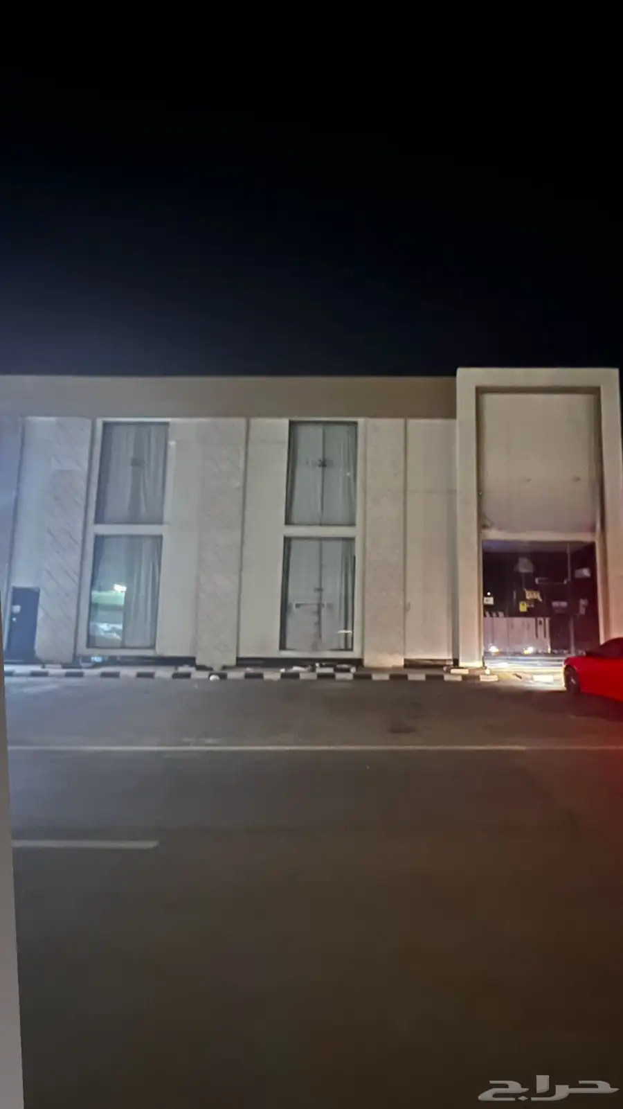 معرض للإيجار طريق السلام النازل 0