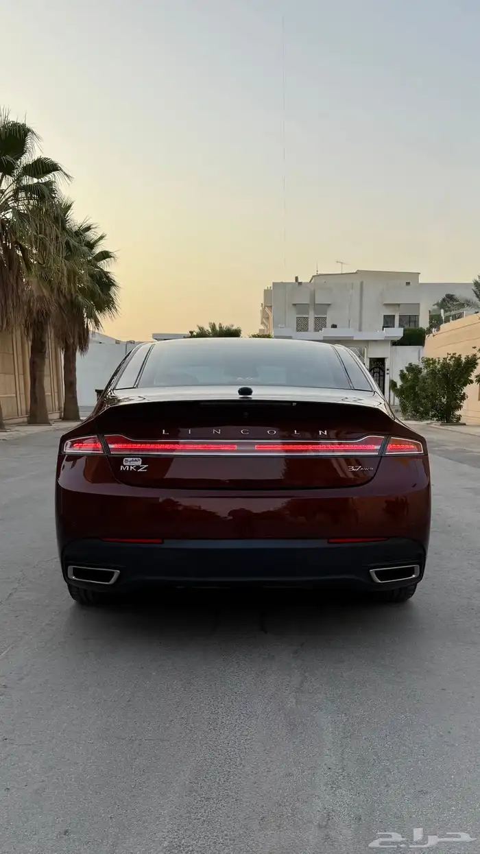 لنكولن MKZ مخزن 5