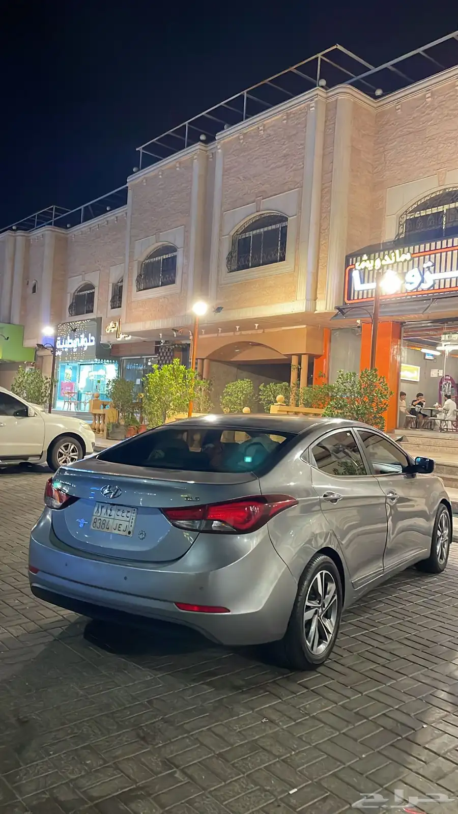 سيارة النترا 12