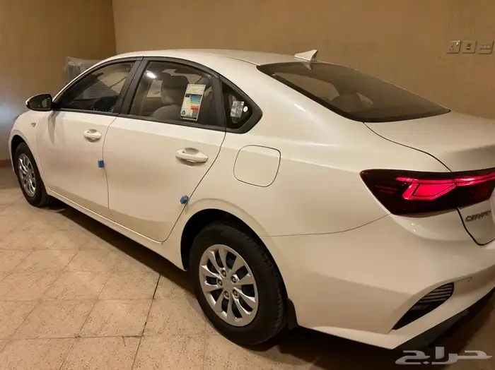 كيا سيراتو 2024 ممشى قليل التواصل واتساب فقط 2