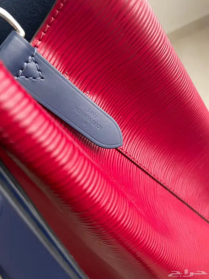 شنطة نسائية 1