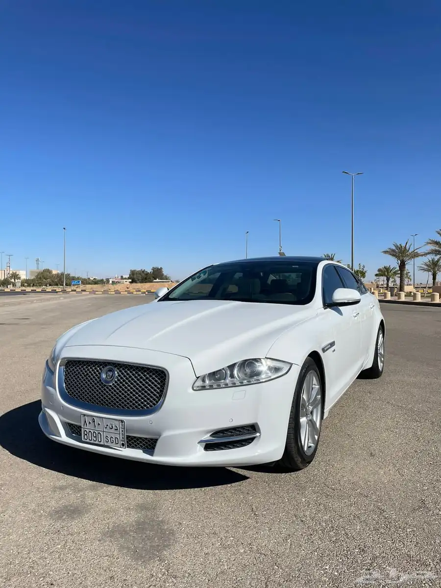 جاكوار XJ 2013 0