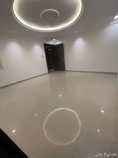 للبيع شقه دور اول 4