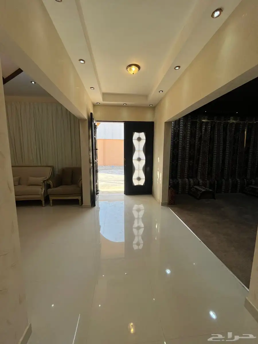 فيله للبيع القويعيه حي الجزيره 16