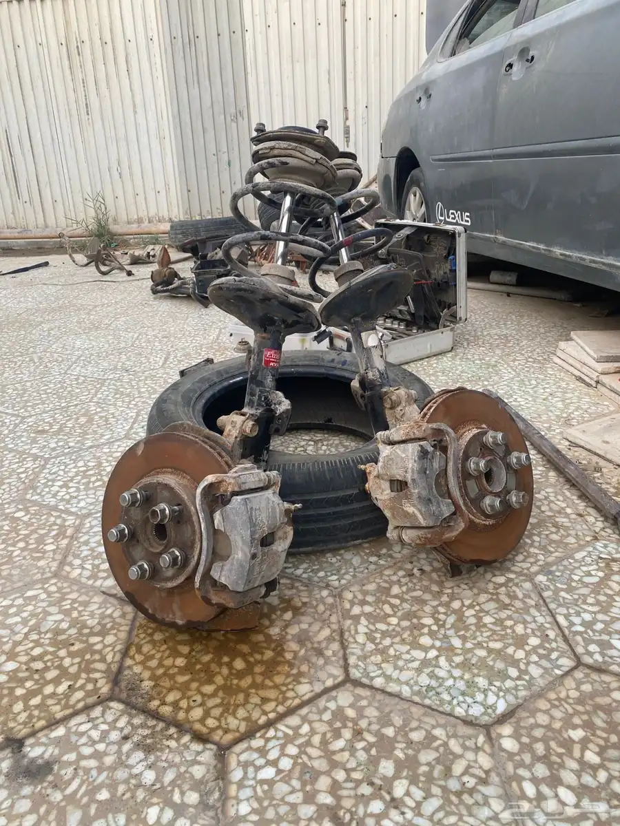 اغراض لكزس es300موديل 2