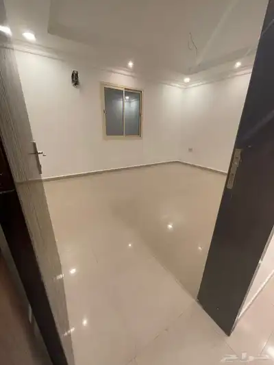 للبيع شقه دور اول 3