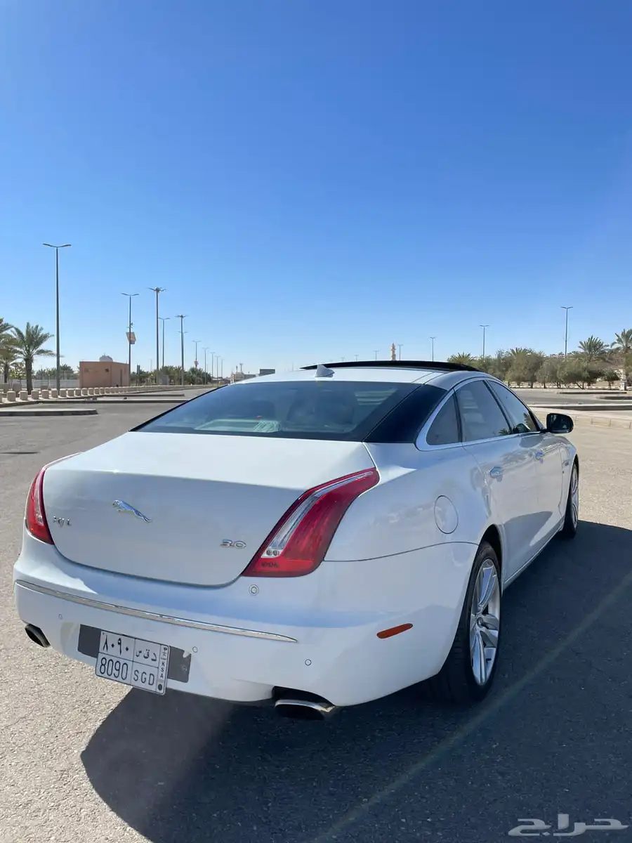 جاكوار XJ 2013 3