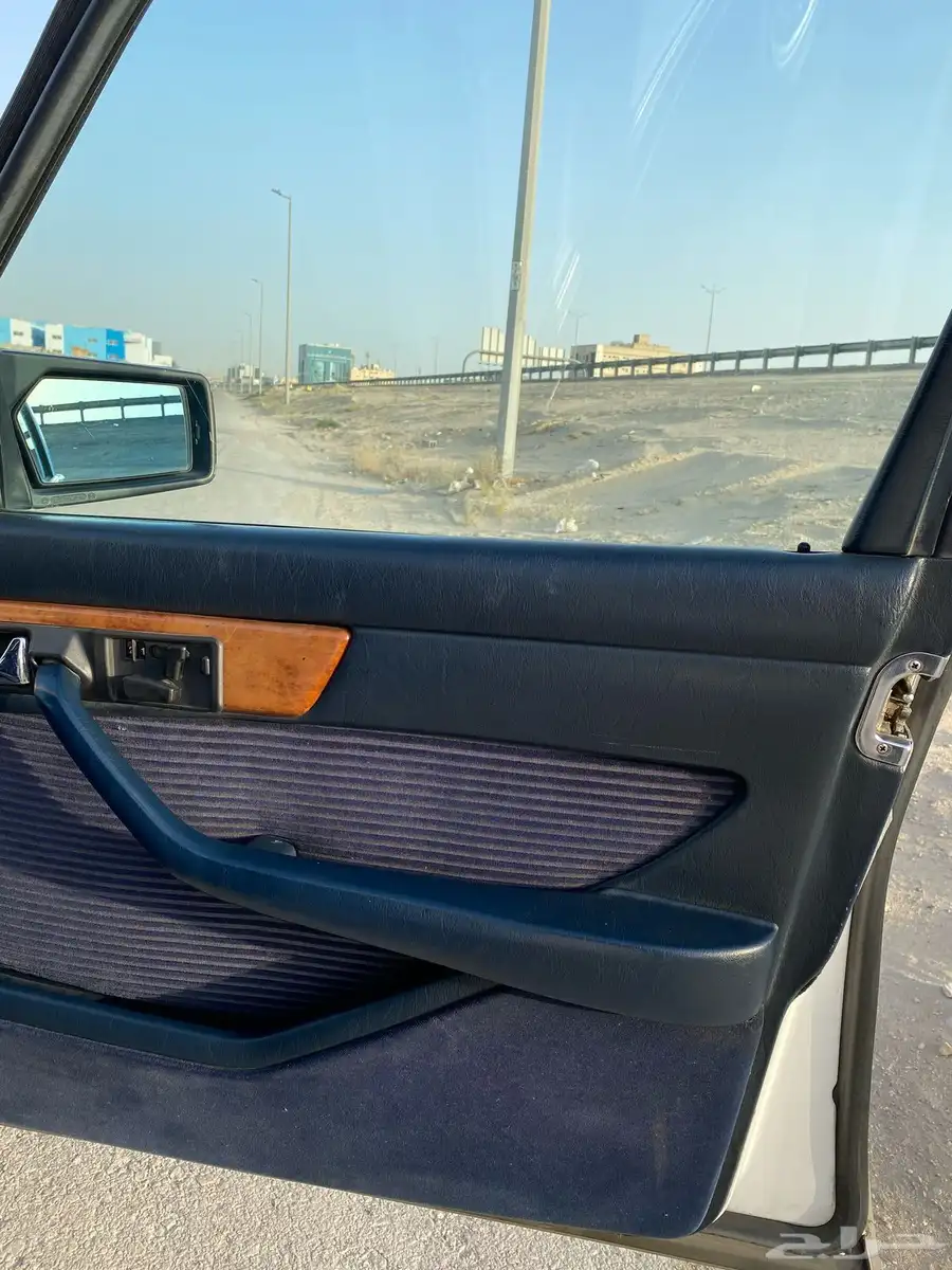 مرسيدس 560 5