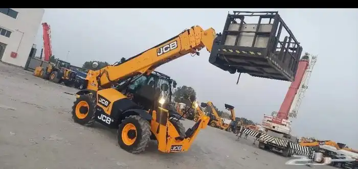 رافعه شوكيه سكين فور كليفت ايجار في جده 2