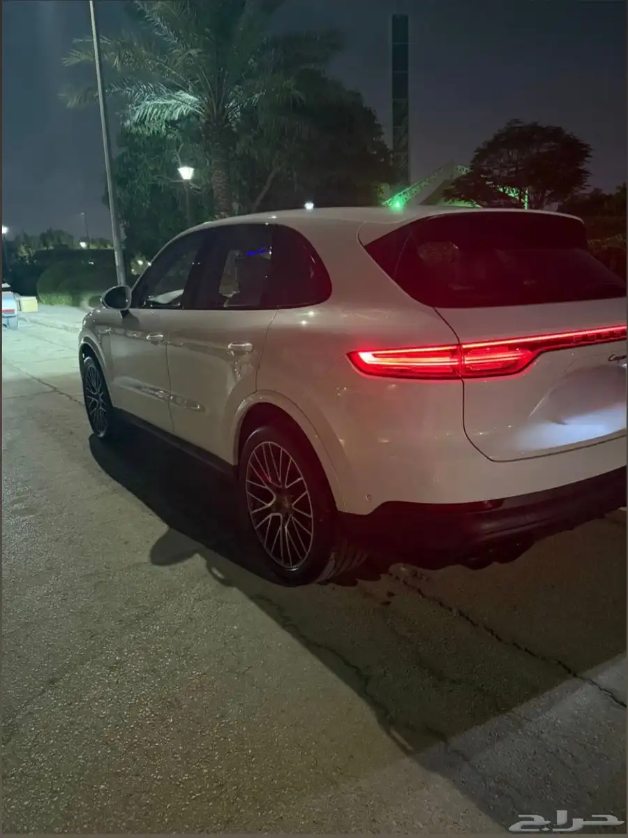 Cayenne Platinum Edition 2023 10
