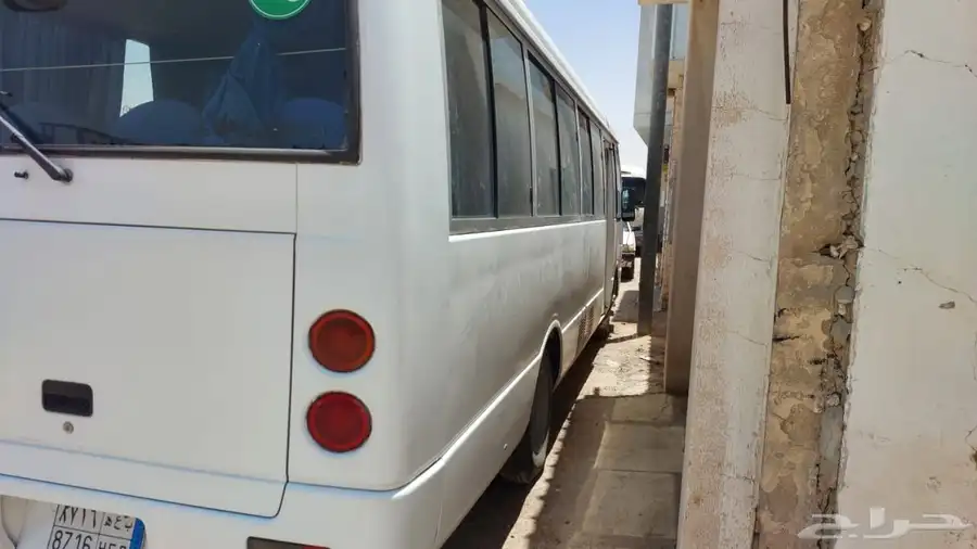 باص متسوبيشي 2015 3