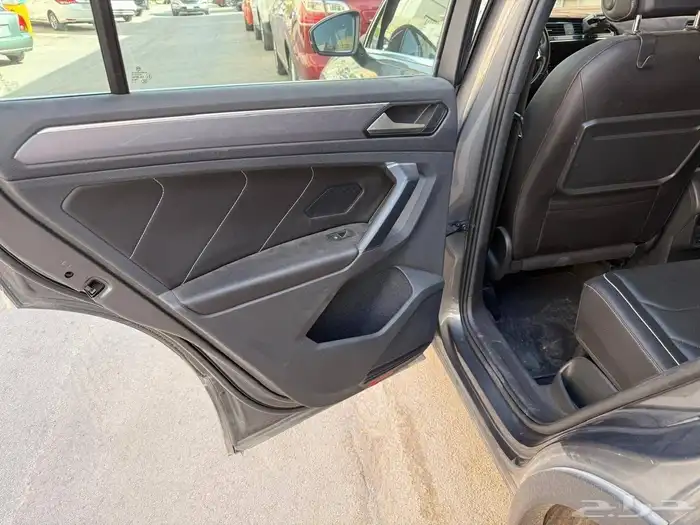 فولكس واجن يتجوان R-Line موديل 2021 19