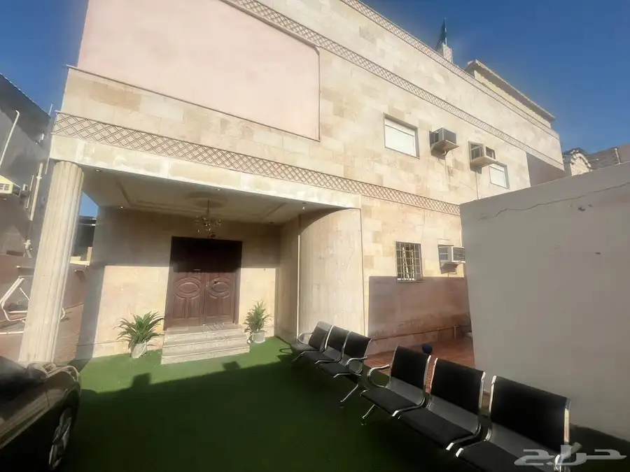 فيلا للبيع بحي المنار 0