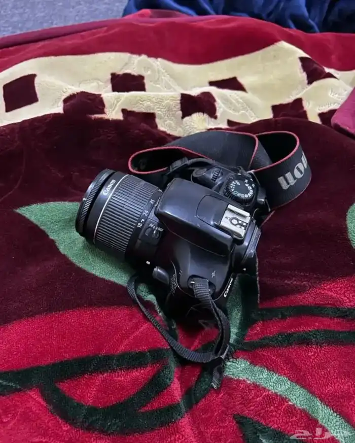 كاميرا كانون D1100 ب 600 ريال 1