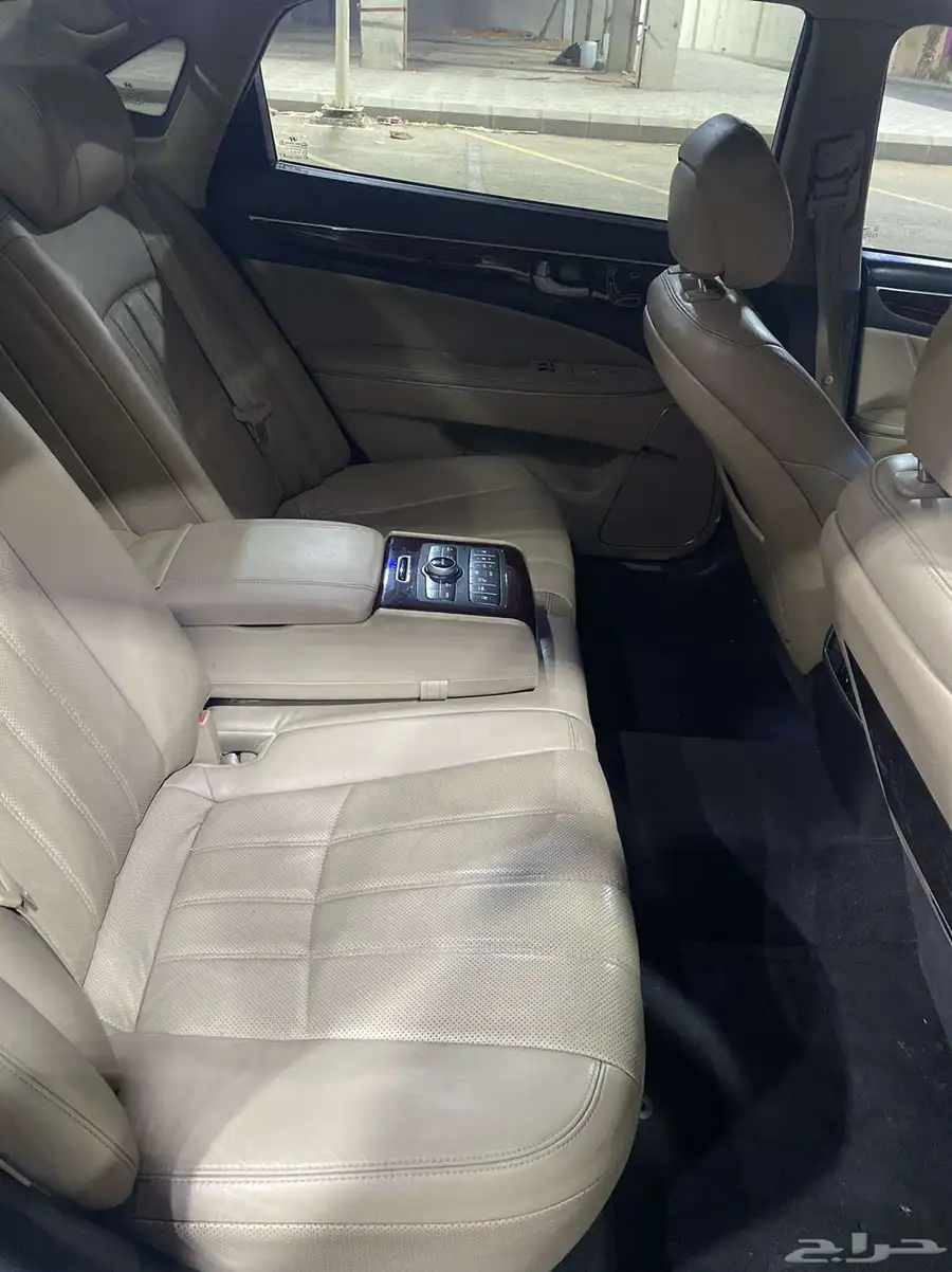 سنتنيال V8 ممشى قليل 9