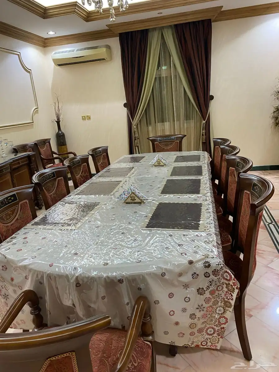 طاولة طعام سفره بملحقاتها 0