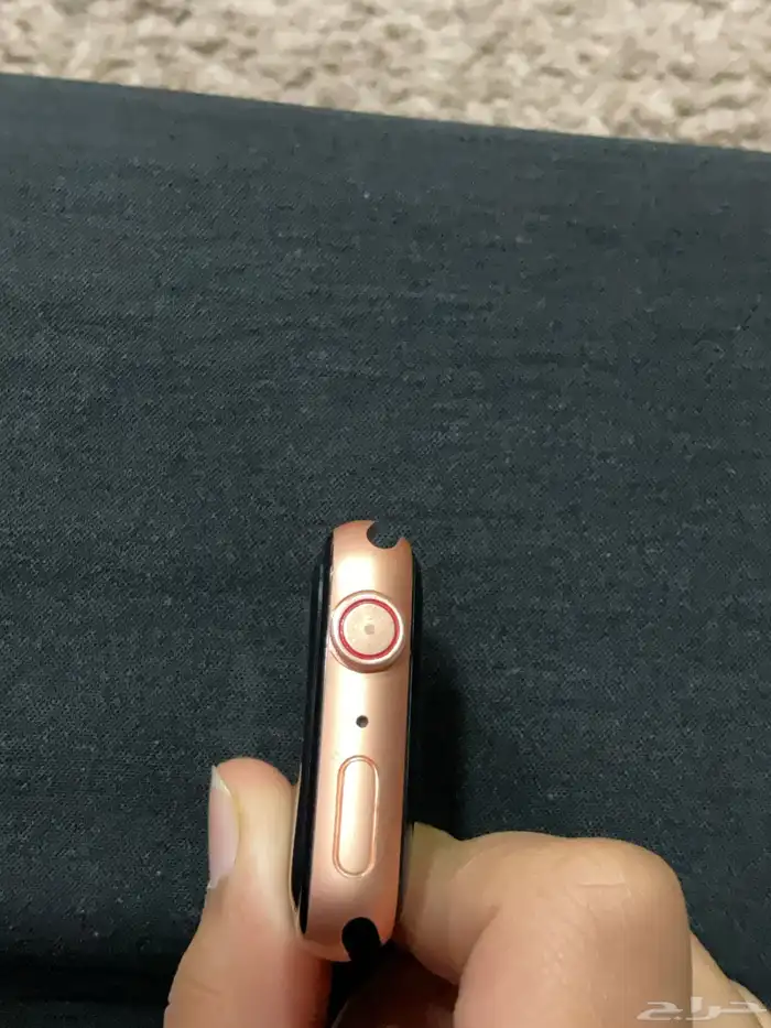 ساعه بديل ابل جميله جدا ويوجد لديها ربط ل اي جهاز 3