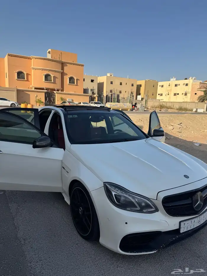 مرسيدس E63 AMG 2012 5