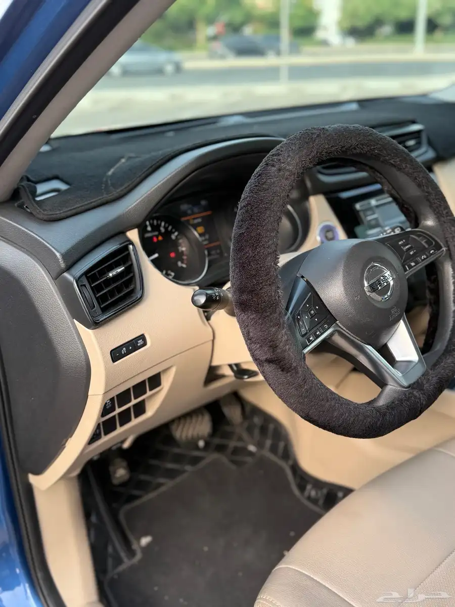 نيسان اكستريل 2020 نص فل SV دبل 7 راكب 8