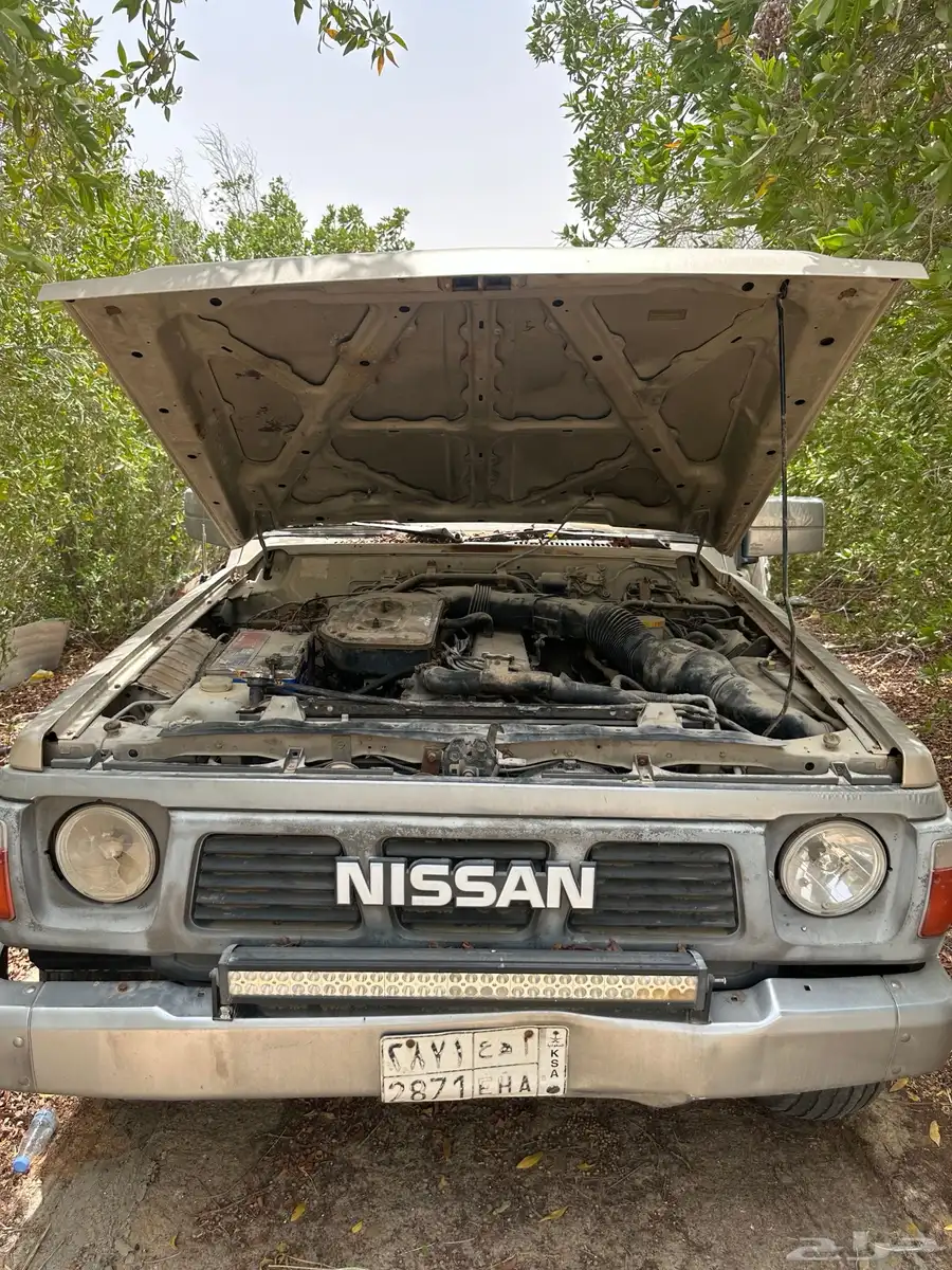 نيسان باترول 1990 11