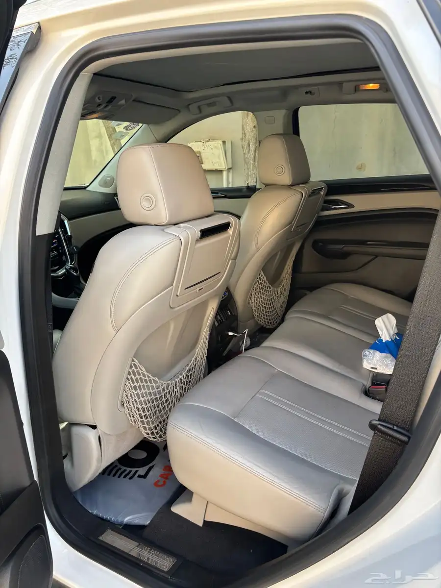 كاديلاك SRX اعلى فئة 21