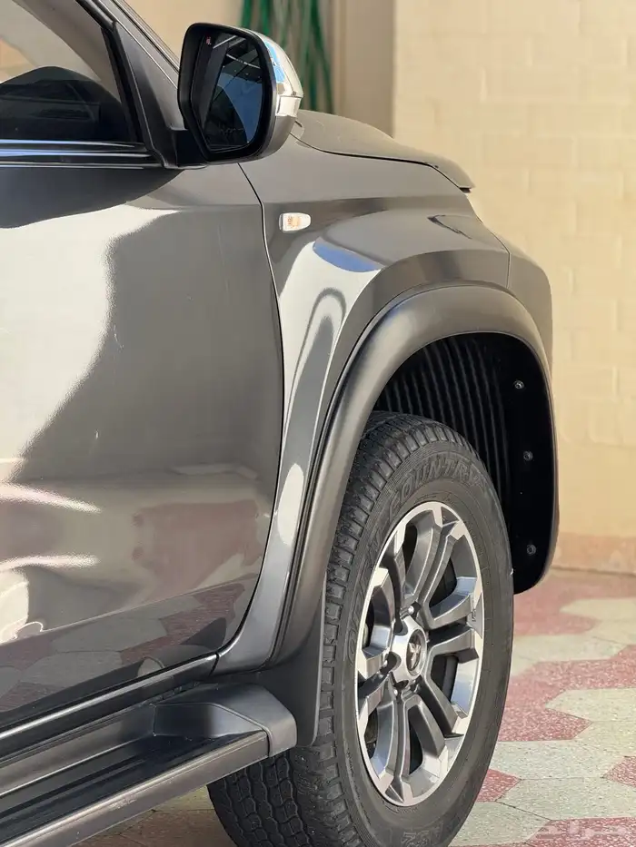 ميتسوبيشي L200 غمارتين دبل ديزل فل كامل 2023 (( تم البيع )) 24