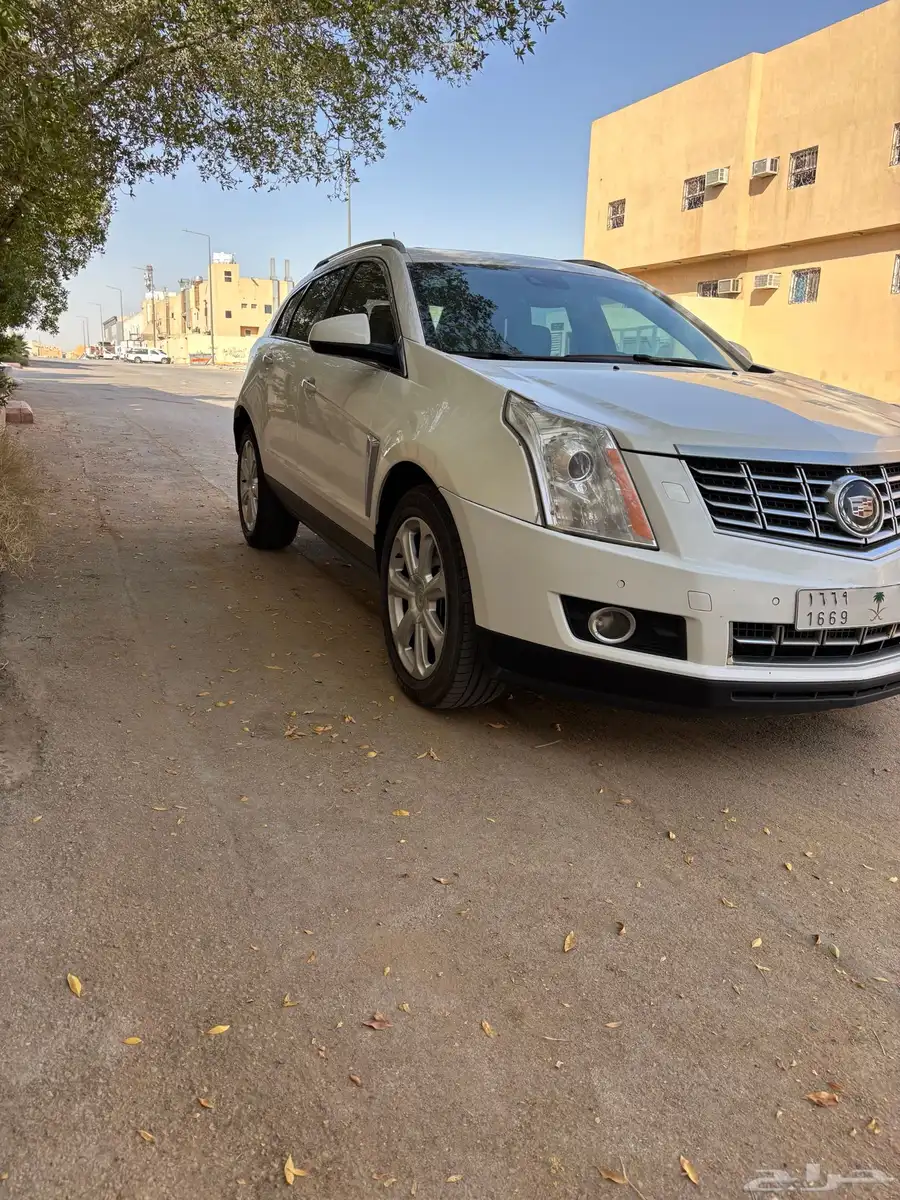 كاديلاك SRX اعلى فئة 5