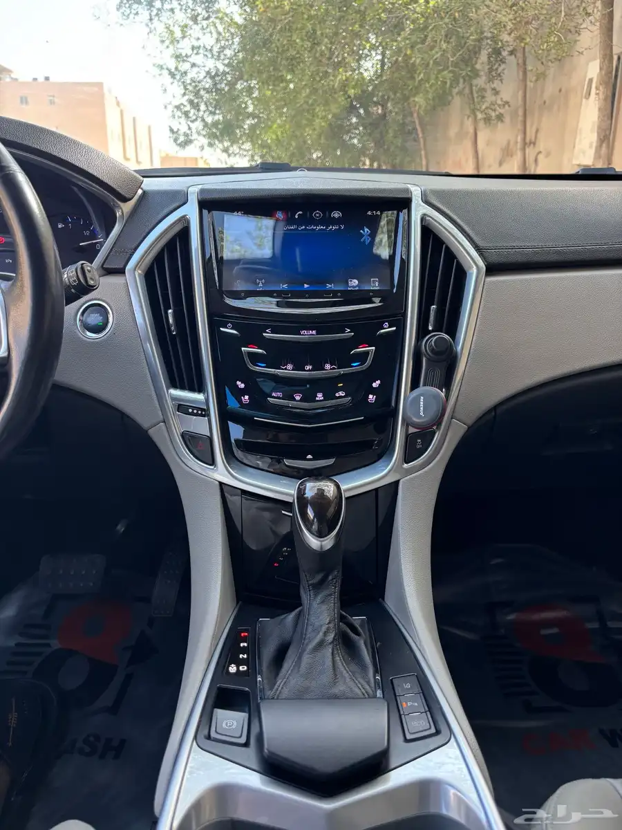 كاديلاك SRX اعلى فئة 6