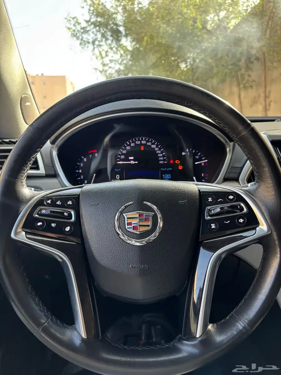 كاديلاك SRX اعلى فئة 15