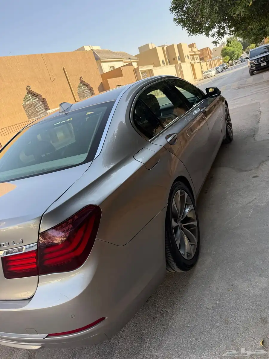 موديل 2015 730 نظيف الموترBMW 8