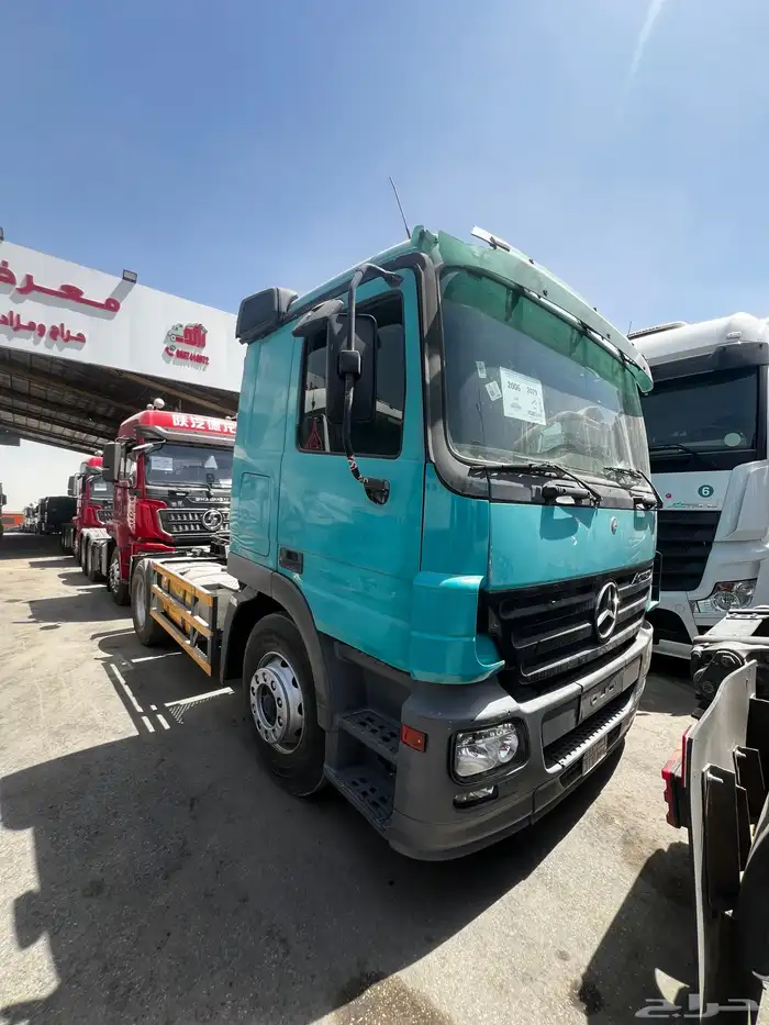 حراج معرض رائد للسيارات والشاحنات والمعدات الثقيلة 15