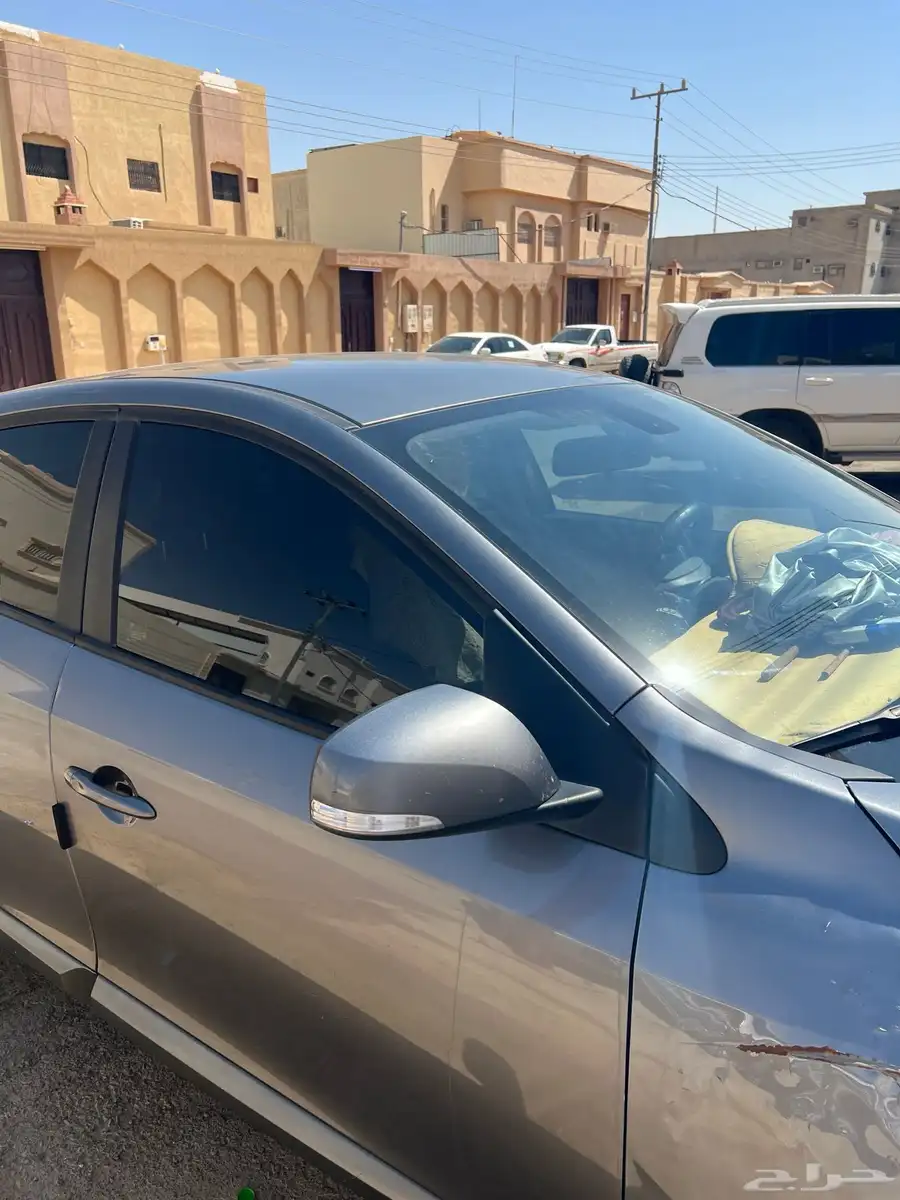 سيارة رينو فلوانس ديزل 2016 4